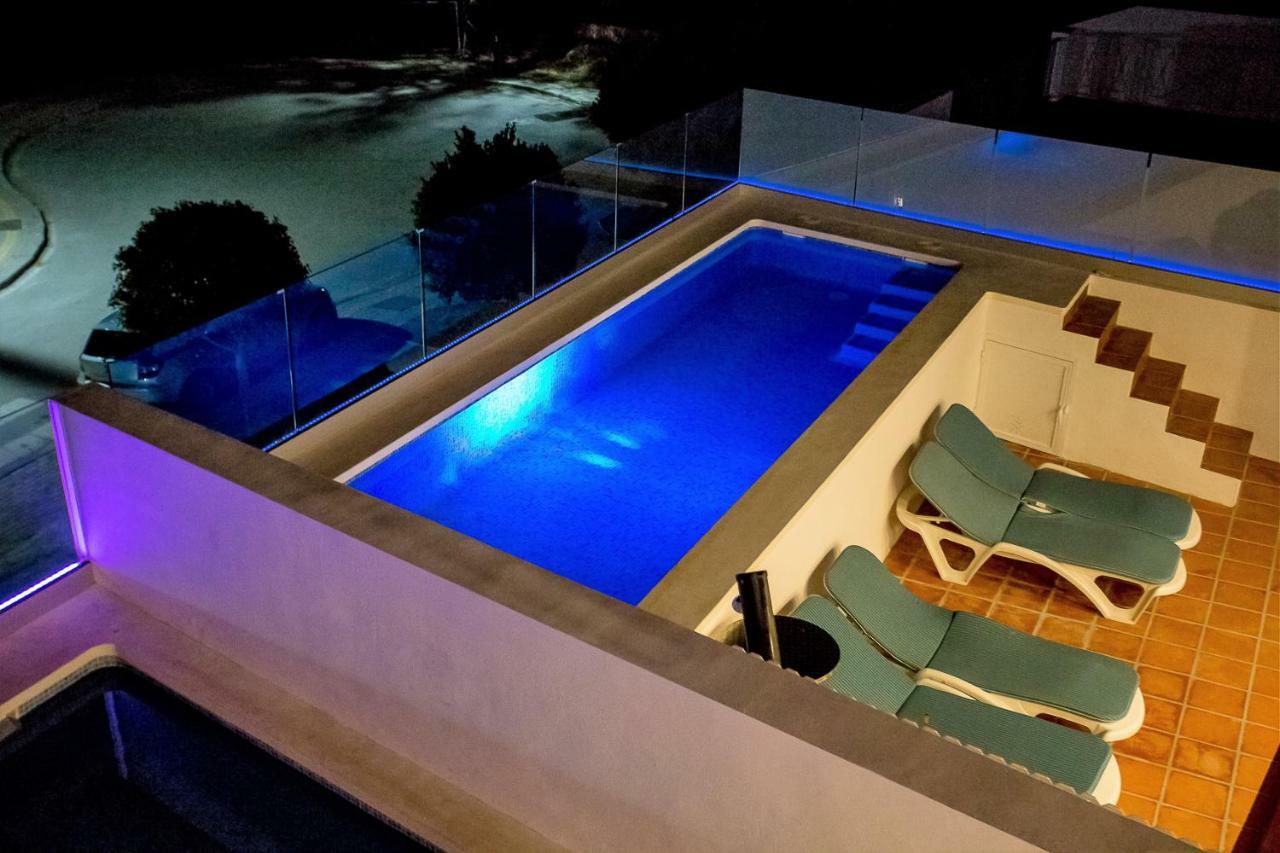 Luxury Apartments With Private Swimming Pool Μαρμπέλλα Εξωτερικό φωτογραφία