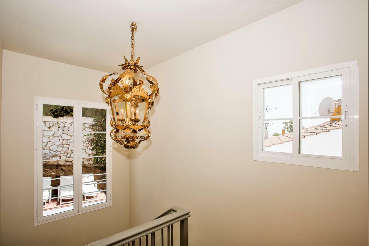 Luxury Apartments With Private Swimming Pool Μαρμπέλλα Εξωτερικό φωτογραφία